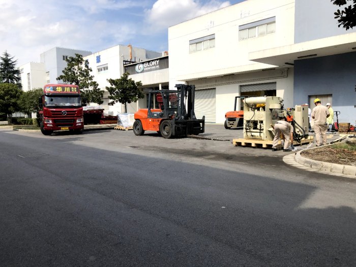 �O����b